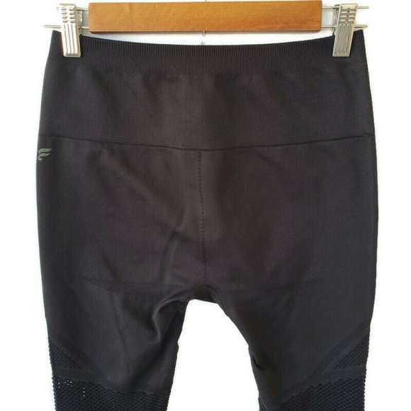 Fabletics Seamless Black Mesh High Rise Leggings Size: Small - Picture 5 of 7